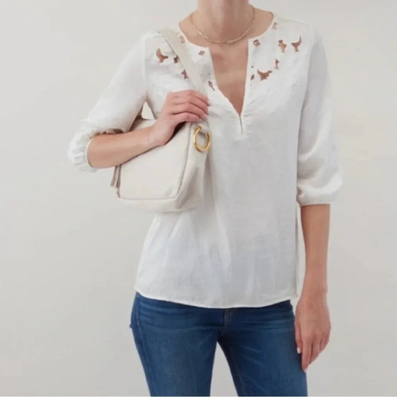 HOBO Hark Convertible Shoulder Bag inPebble - Picture 3 of 16